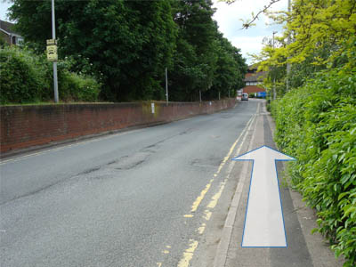 Picture of the right hand pavement entering the main entrance to Hemel Hempstead Hospital