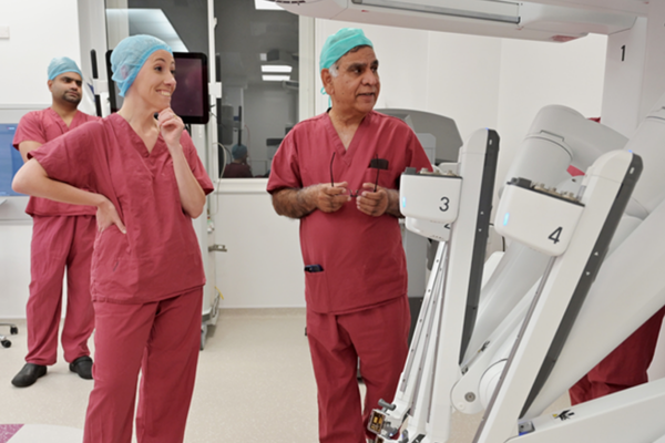 daisy_viewing_the_new_surgical_robot.png