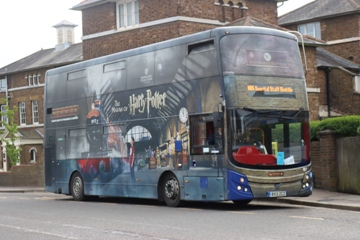 Picture of Harry Potter bus